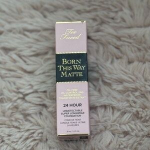 Too Faced Born This Way Matte Foundation - Soft Pink